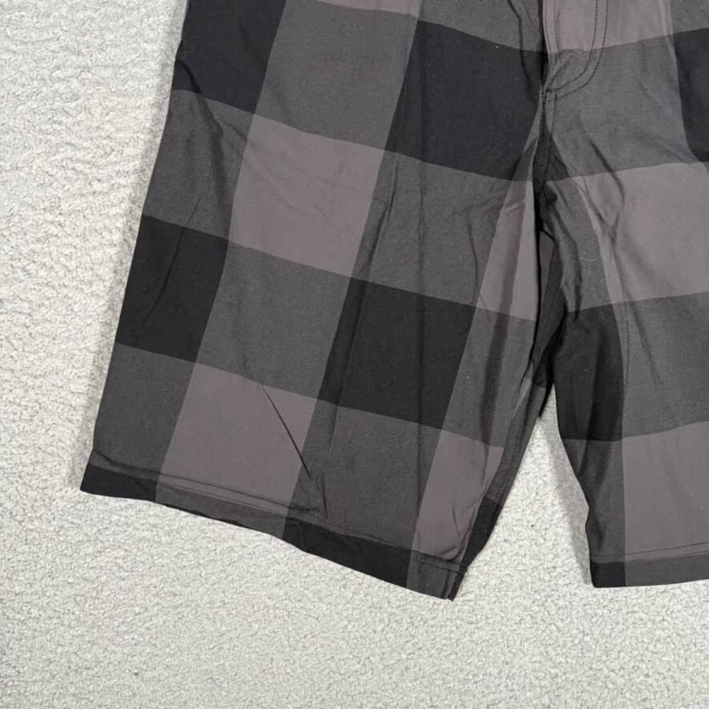 Lululemon Shorts Mens 30 Gray Plaid 11" Kahuna Warpstreme Casual Preppy‎ Pockets - Picture 3 of 12